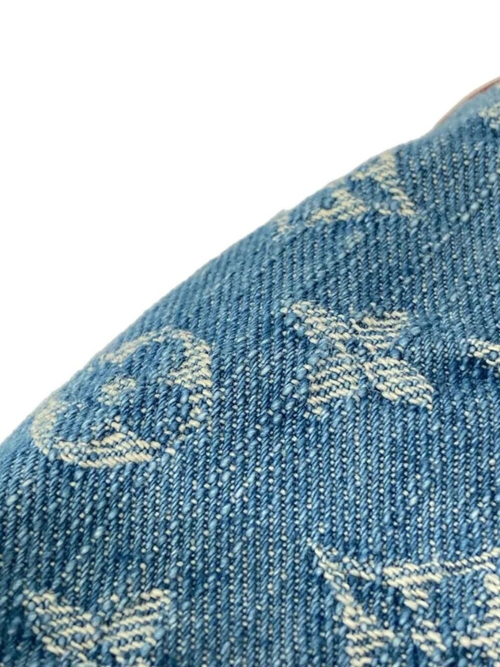 LOUIS VUITTON Pochette Hills M82949 Blue Denim Monogram Denim RFID confirmed - Picture 12 of 16